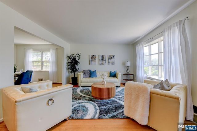 15 Winding Way, West Orange, NJ 07052