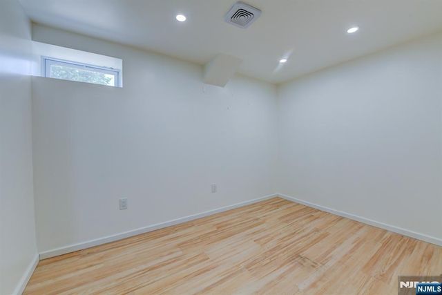 15 Winding Way, West Orange, NJ 07052