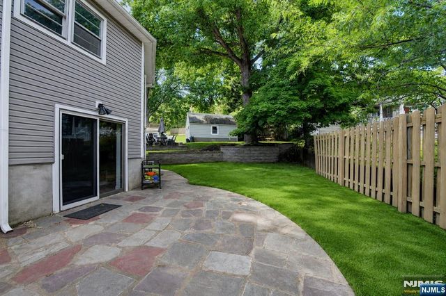 15 Winding Way, West Orange, NJ 07052