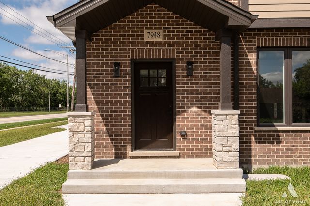 7948 W 74TH Street, Bridgeview, IL 60455