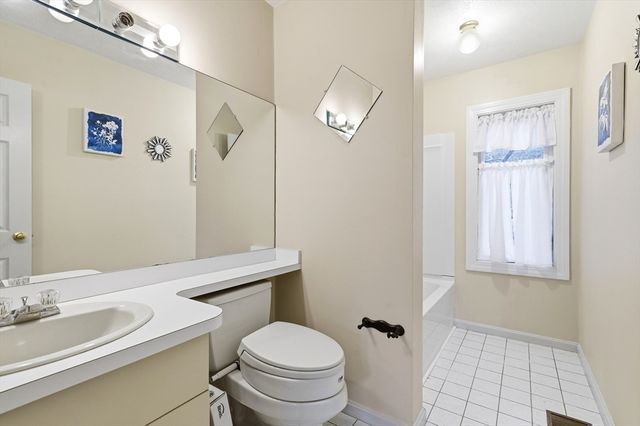 30 Old Quarry Dr 30, Weymouth, MA 02188