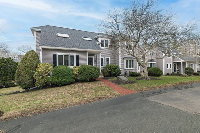 30 Old Quarry Dr 30, Weymouth, MA 02188