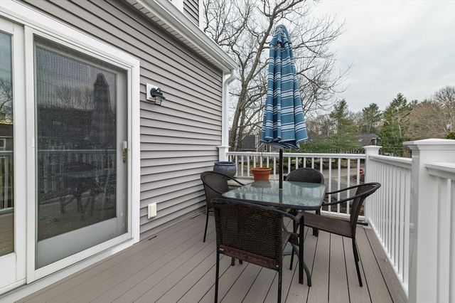 30 Old Quarry Dr 30, Weymouth, MA 02188