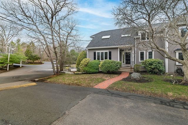 30 Old Quarry Dr 30, Weymouth, MA 02188