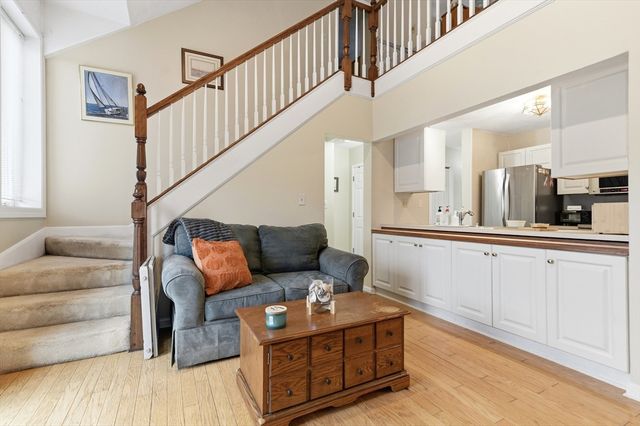 30 Old Quarry Dr 30, Weymouth, MA 02188