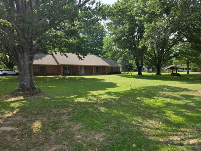 325 Loop Rd, Anacoco, LA 71403