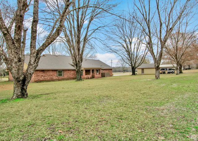 325 Loop Rd, Anacoco, LA 71403