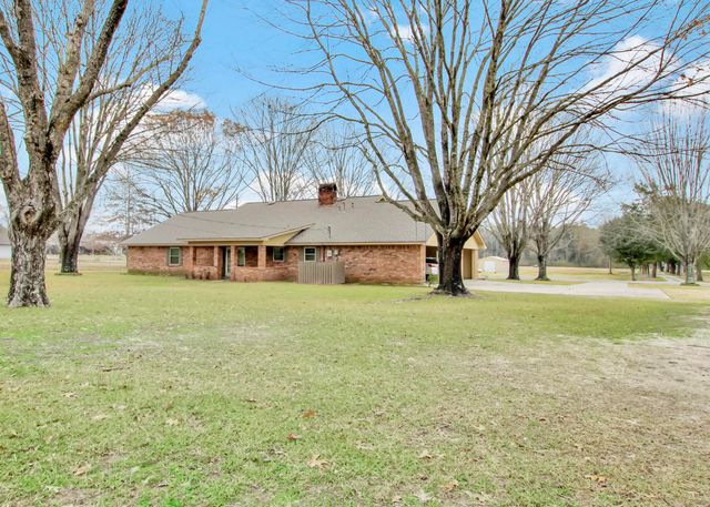 325 Loop Rd, Anacoco, LA 71403