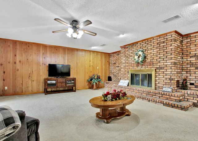 325 Loop Rd, Anacoco, LA 71403