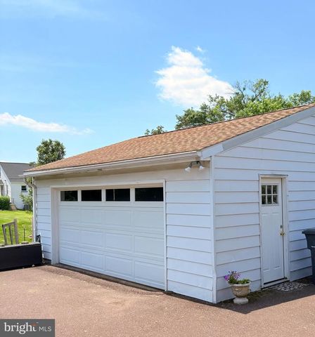 120 W 8TH ST, Pottstown, PA 19464