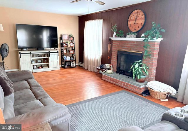 120 W 8TH ST, Pottstown, PA 19464