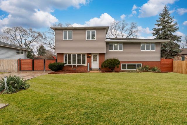 8306 S 82nd Avenue, Justice, IL 60458