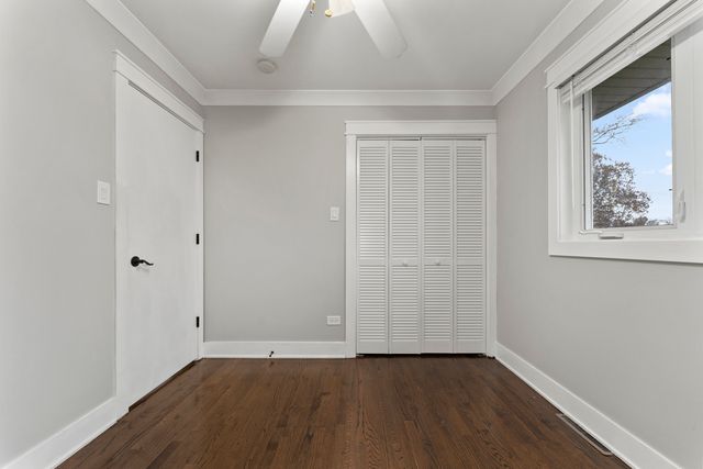 8306 S 82nd Avenue, Justice, IL 60458