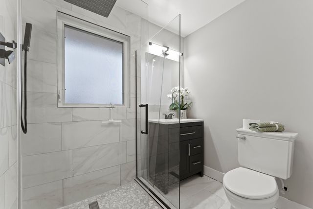 8306 S 82nd Avenue, Justice, IL 60458