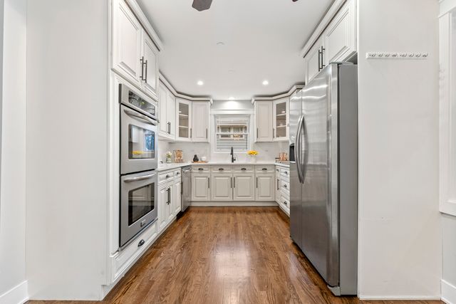 8306 S 82nd Avenue, Justice, IL 60458