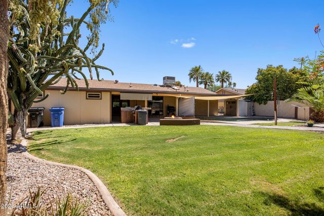 611 E CANTERBURY Lane, Phoenix, AZ 85022