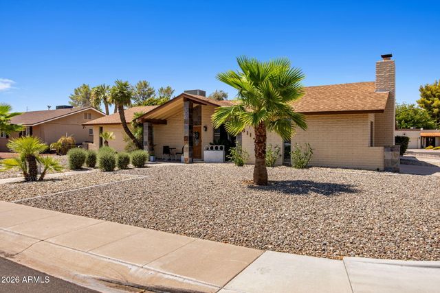 611 E CANTERBURY Lane, Phoenix, AZ 85022