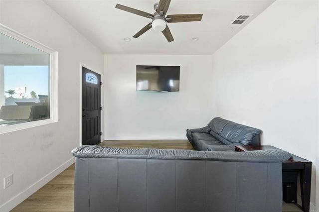 586 88 Roosevelt St, Chula Vista, CA 91910