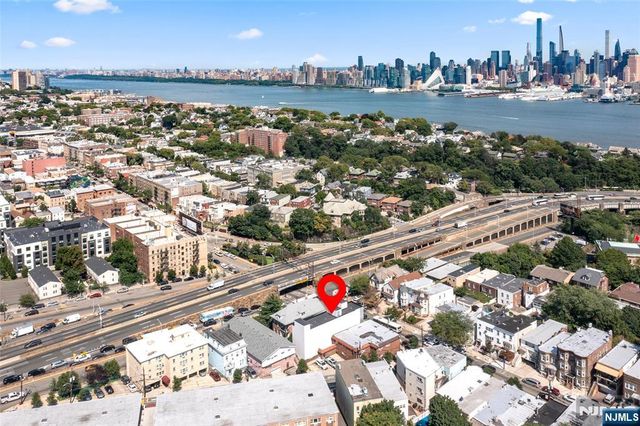 3305 Pleasant Avenue 2, Union City, NJ 07087