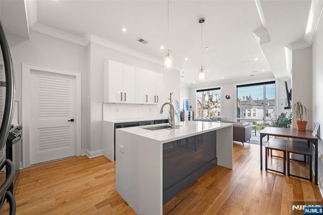 3305 Pleasant Avenue 2, Union City, NJ 07087
