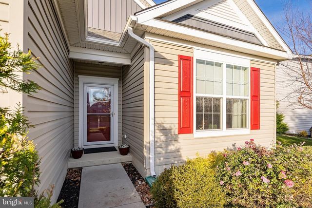 16 RACCOON LN, Barnegat, NJ 08005