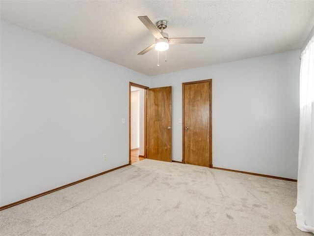 104 Redbird Circle, Midwest City, OK 73110