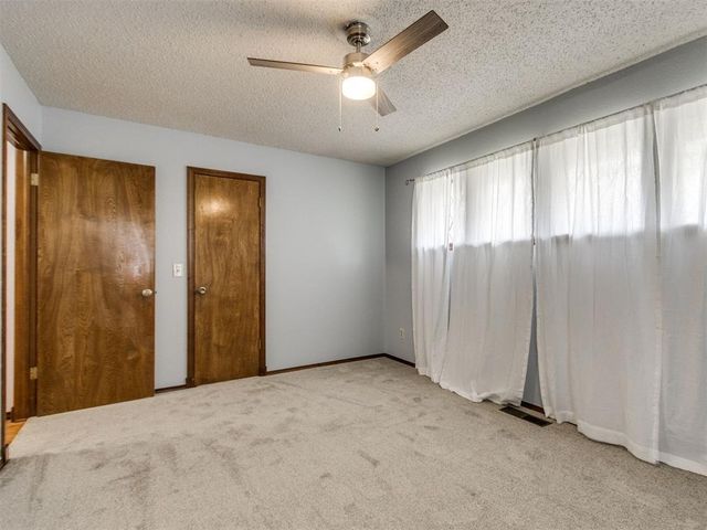 104 Redbird Circle, Midwest City, OK 73110