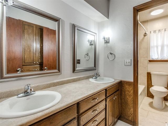 104 Redbird Circle, Midwest City, OK 73110