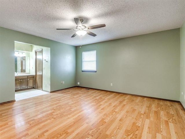 104 Redbird Circle, Midwest City, OK 73110