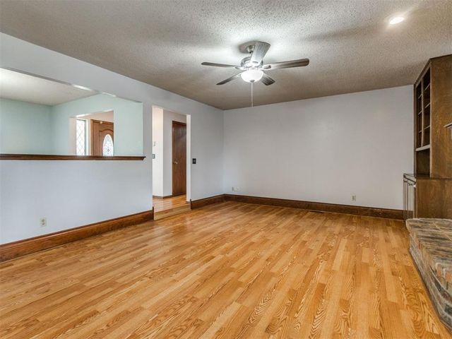 104 Redbird Circle, Midwest City, OK 73110