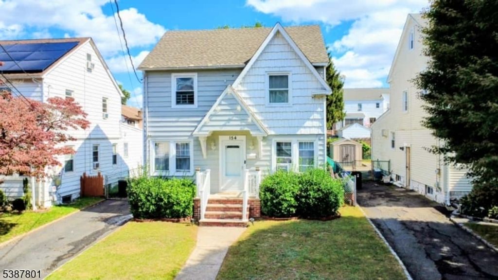 154 Carpenter St, Belleville Twp., NJ 07109