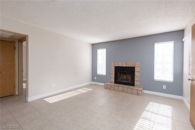 2674 Bryandouglas Drive B, Las Vegas, NV 89121