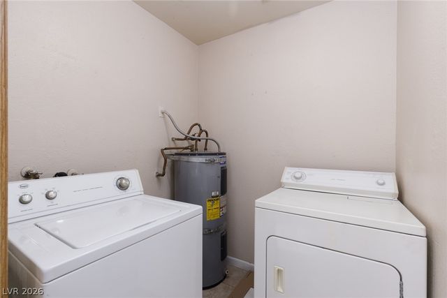 2674 Bryandouglas Drive B, Las Vegas, NV 89121