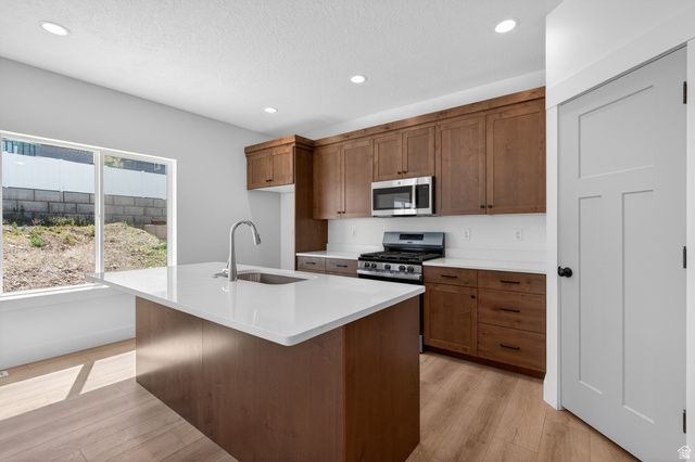 99 S 940 E, Santaquin, UT 84655
