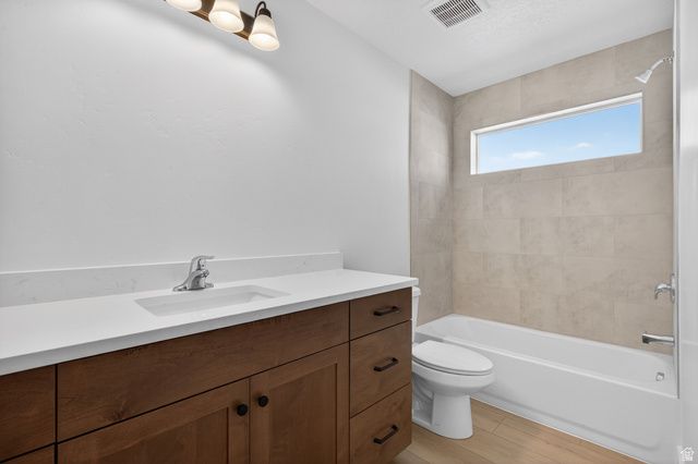 99 S 940 E, Santaquin, UT 84655