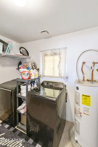 538 E FRIAR Avenue, Apache Junction, AZ 85119