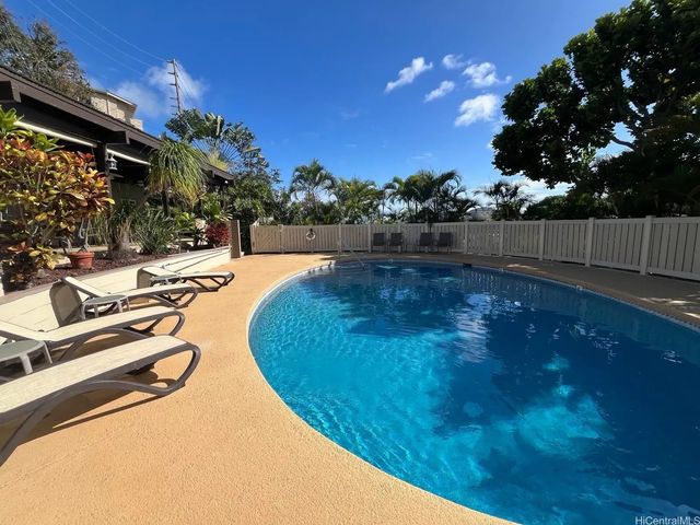 1487 Hiikala Place 28, Honolulu, HI 96816
