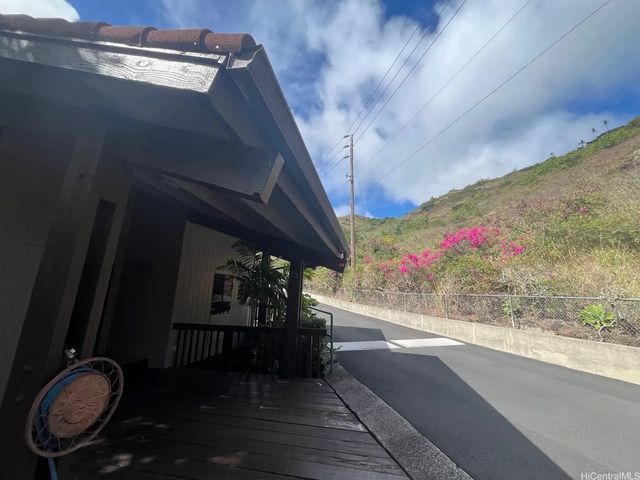 1487 Hiikala Place 28, Honolulu, HI 96816