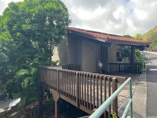 1487 Hiikala Place 28, Honolulu, HI 96816