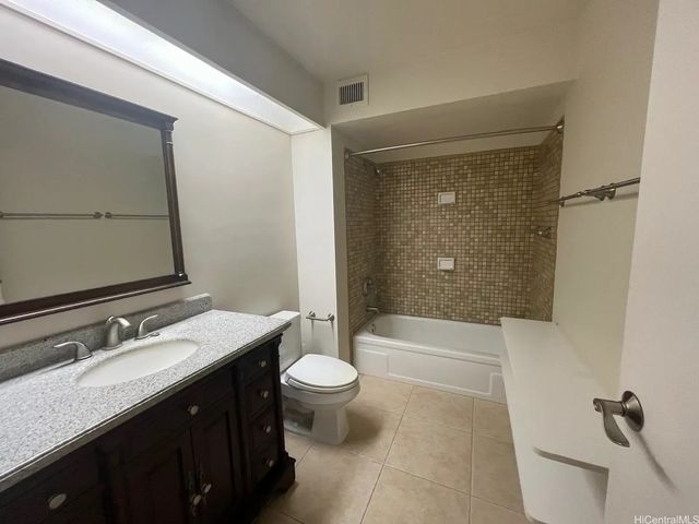 1487 Hiikala Place 28, Honolulu, HI 96816