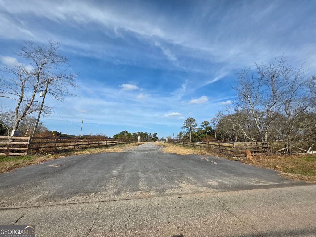 4935 old hwy 138, Loganville, GA 30052