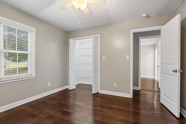 293 Airport Dr, Mcminnville, TN 37110