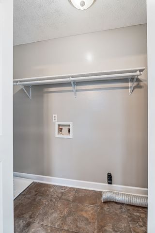 293 Airport Dr, Mcminnville, TN 37110