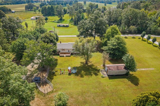 293 Airport Dr, Mcminnville, TN 37110