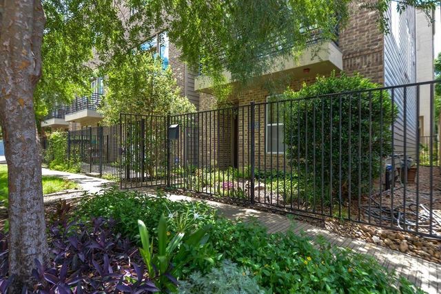 1807 W Webster Street, Houston, TX 77019