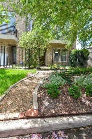 1807 W Webster Street, Houston, TX 77019