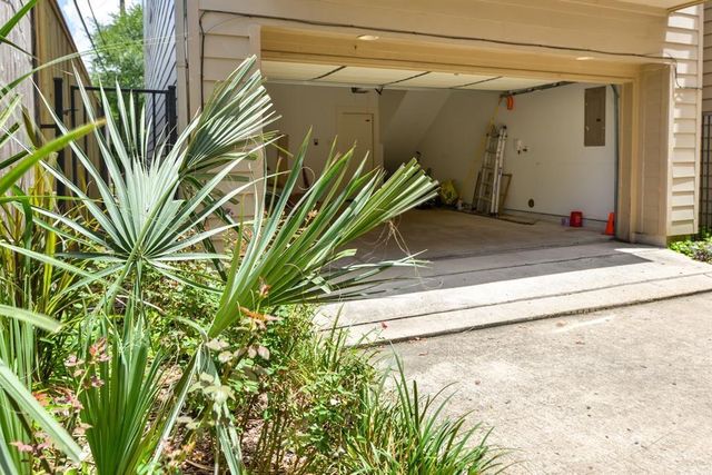 1807 W Webster Street, Houston, TX 77019