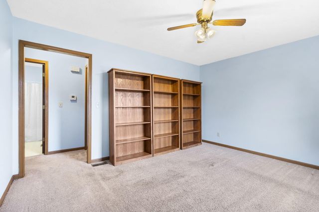 1006 Baretta Court, Aurora, MO 65605