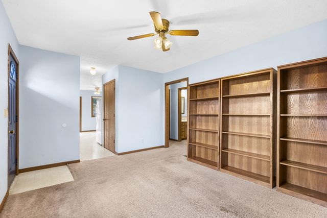 1006 Baretta Court, Aurora, MO 65605