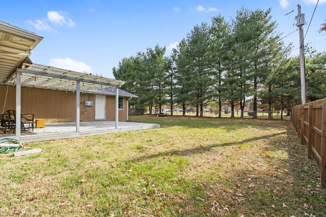 1006 Baretta Court, Aurora, MO 65605